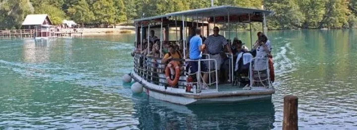 Electric boat at Plitvice lakes day tour