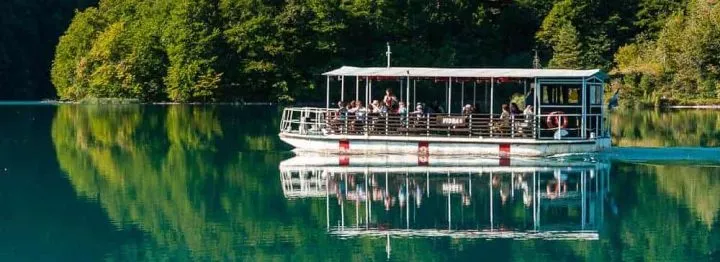 Boat ride on Plitvice lakes day tour